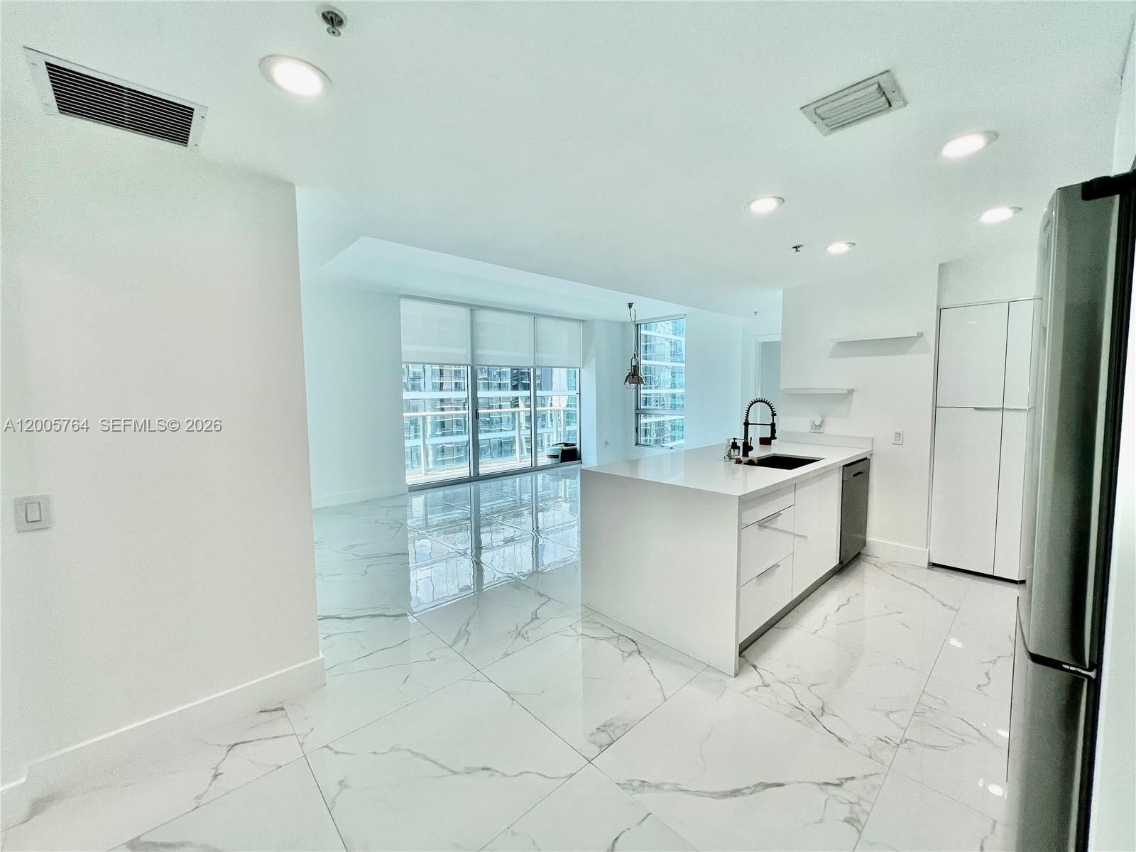 300 S BISCAYNE BLVD, Unit 3502 - 1