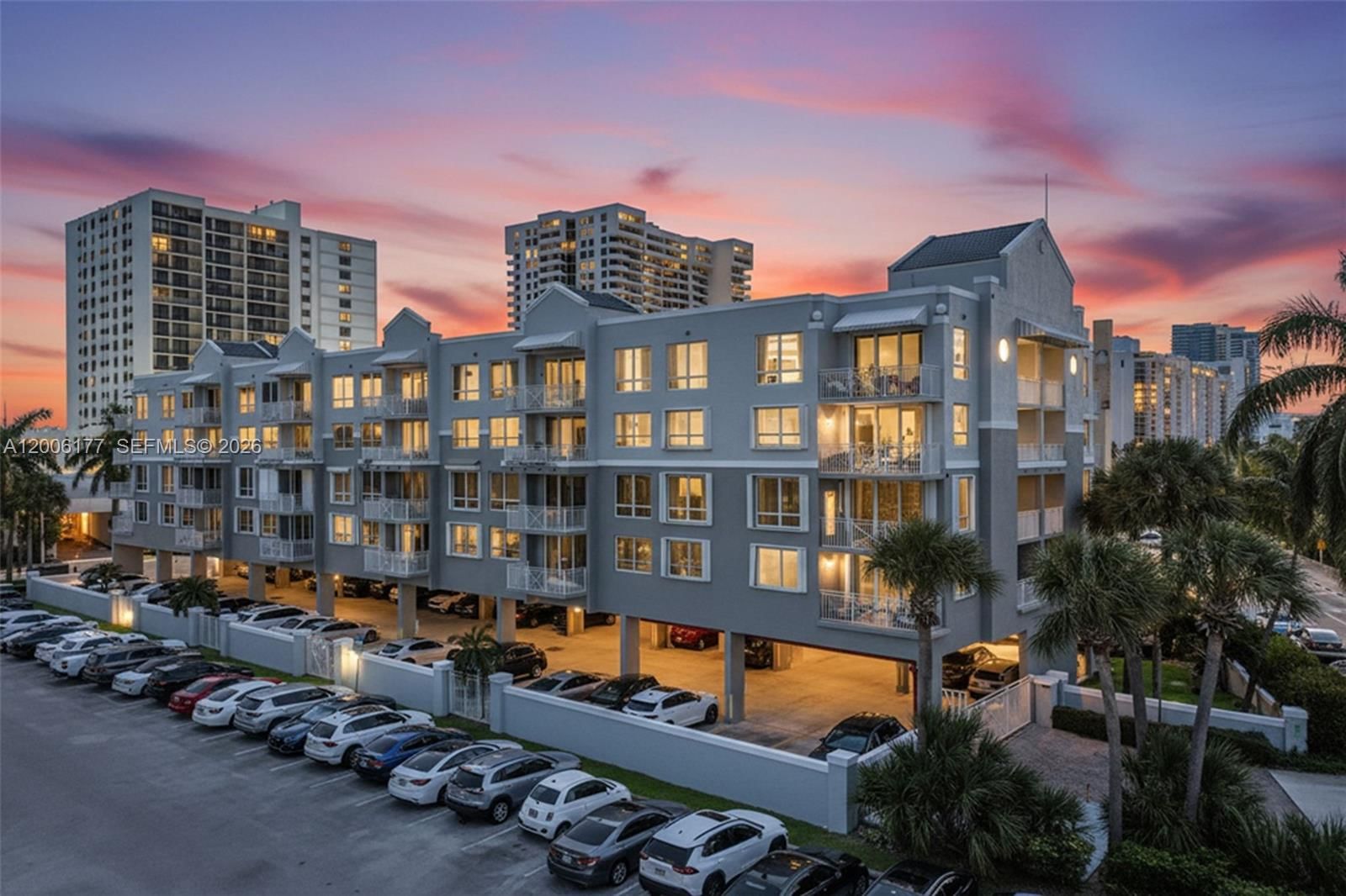 2642 COLLINS AVE, Unit 306 - 1