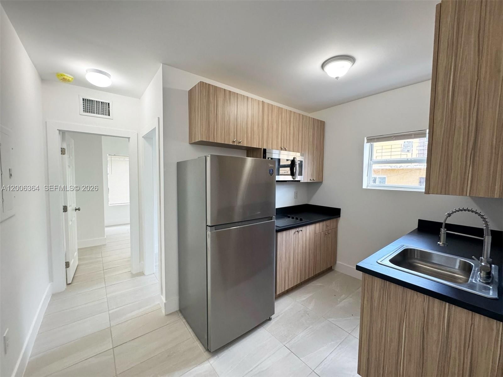 1631 NW 3RD ST, Unit 3 - 1