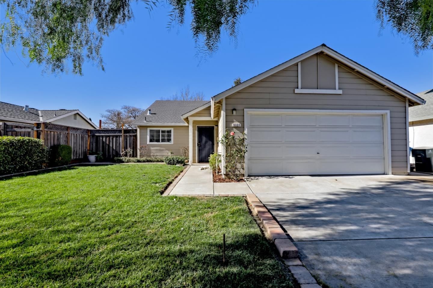 Listing Photo 1