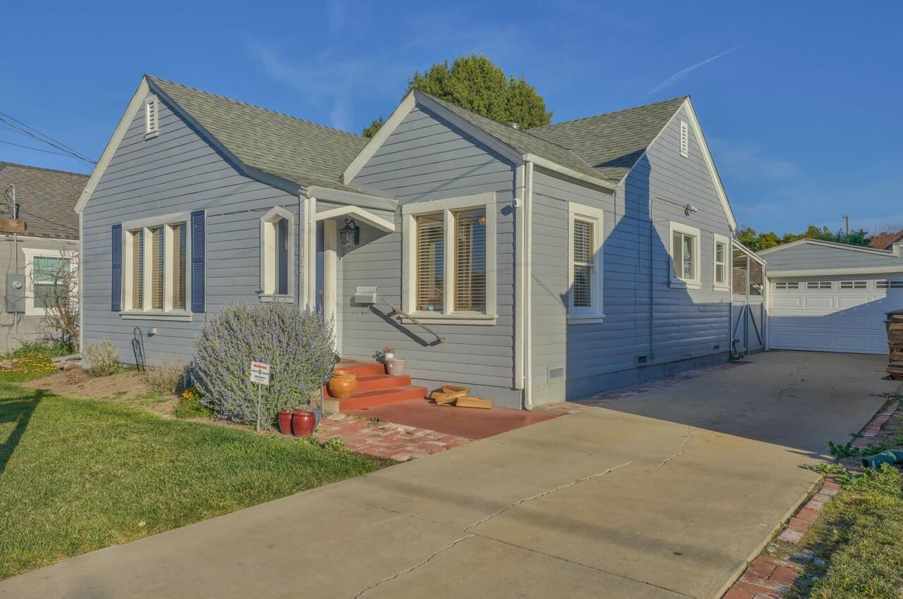 Listing Photo 1