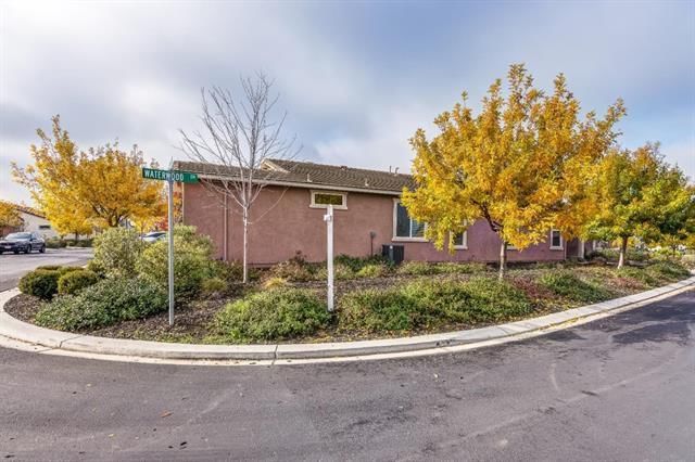 MLS Listing Photo 1
