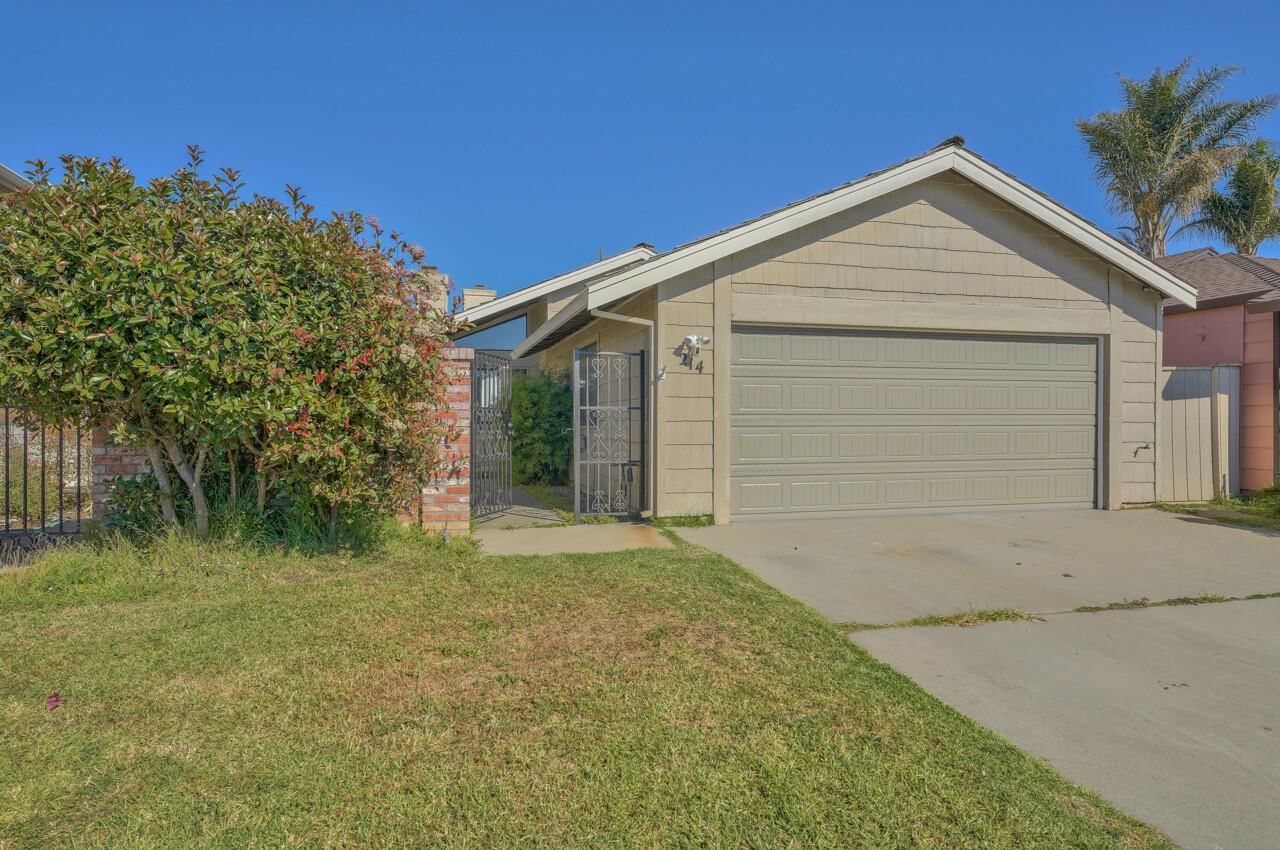 Listing Photo 1