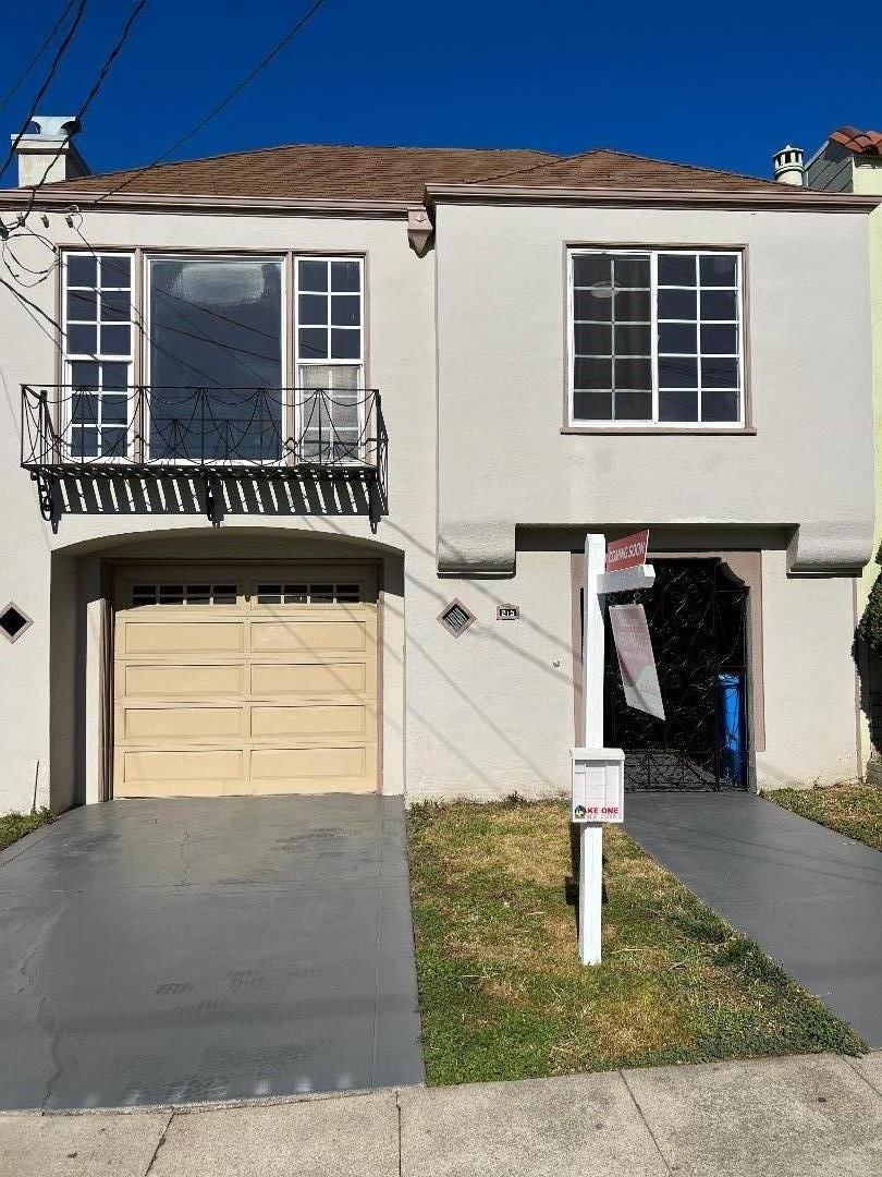 Listing Photo 1