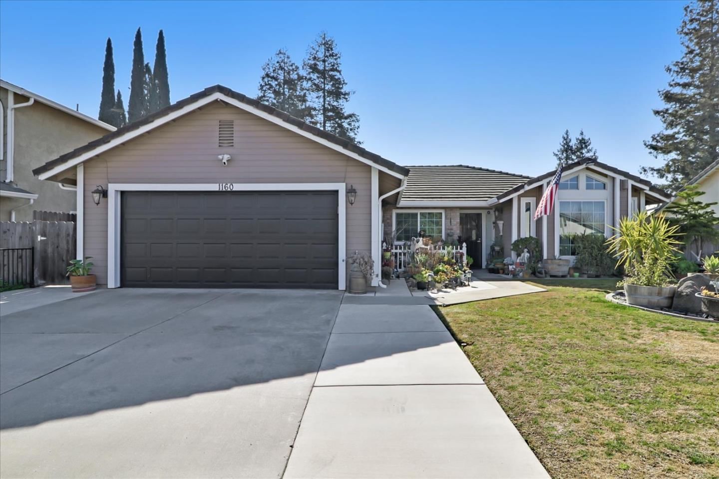 Listing Photo 1