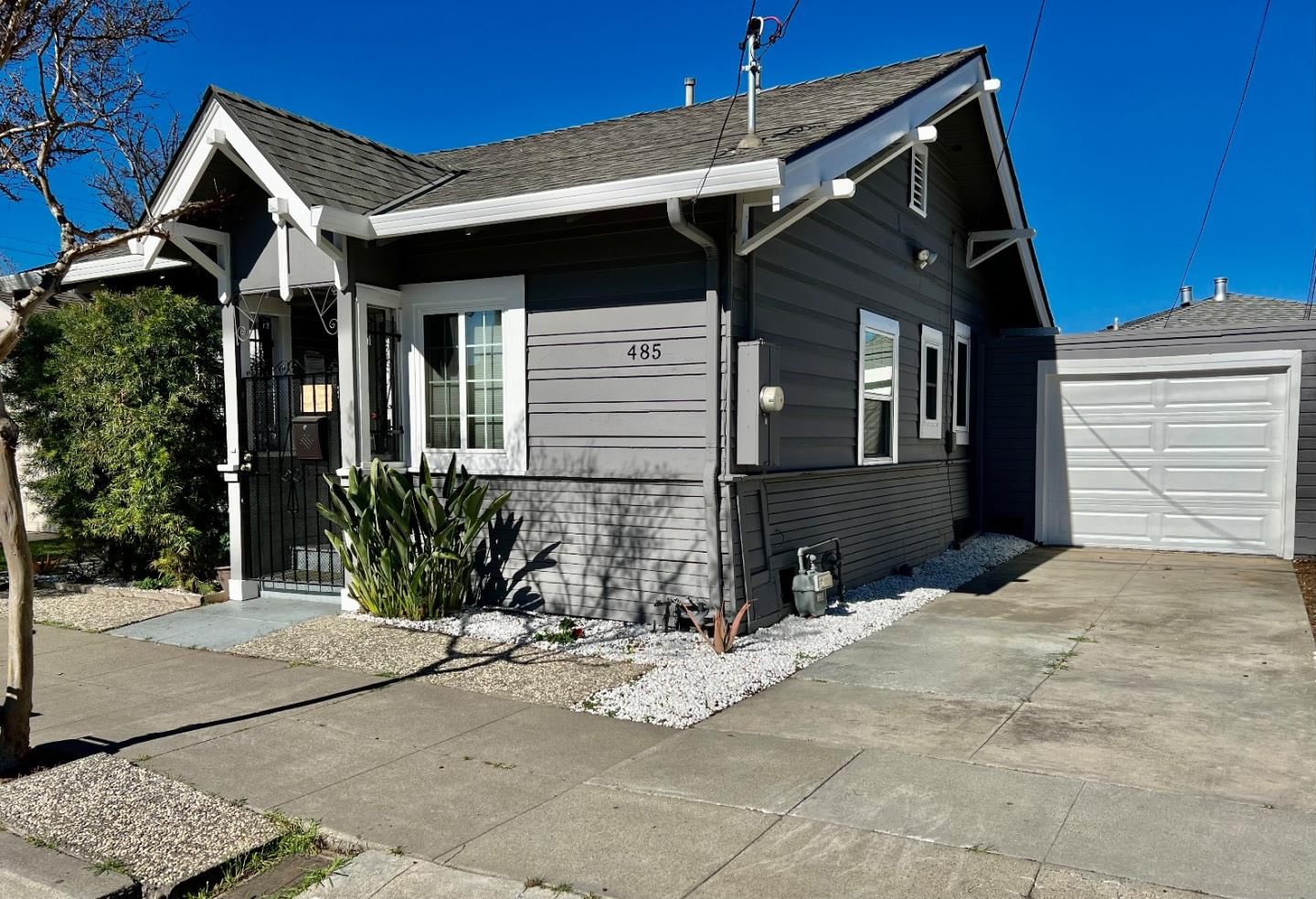 Listing Photo 1