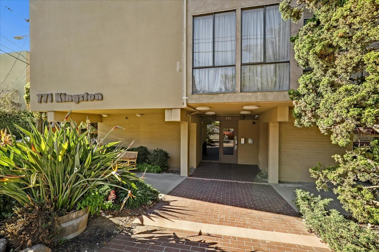 MLS Listing Photo 1
