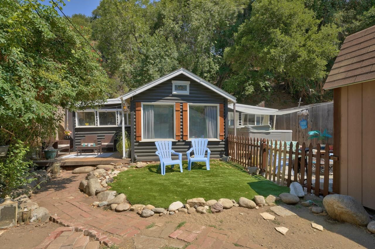 Listing Photo 1