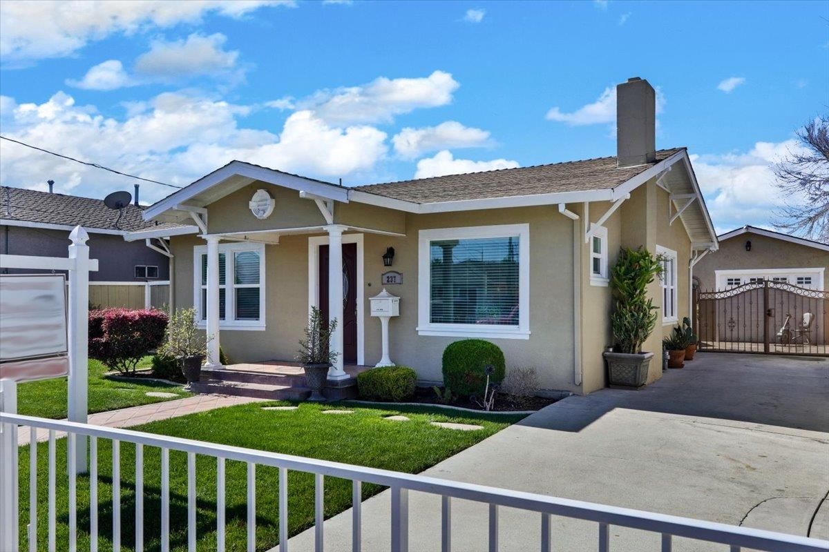 Listing Photo 1