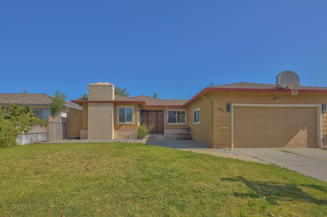 Listing Photo 1