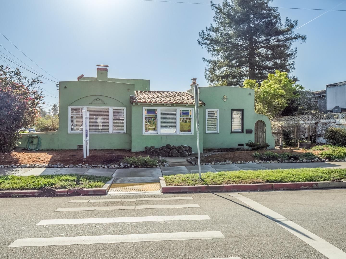 MLS Listing Photo 1