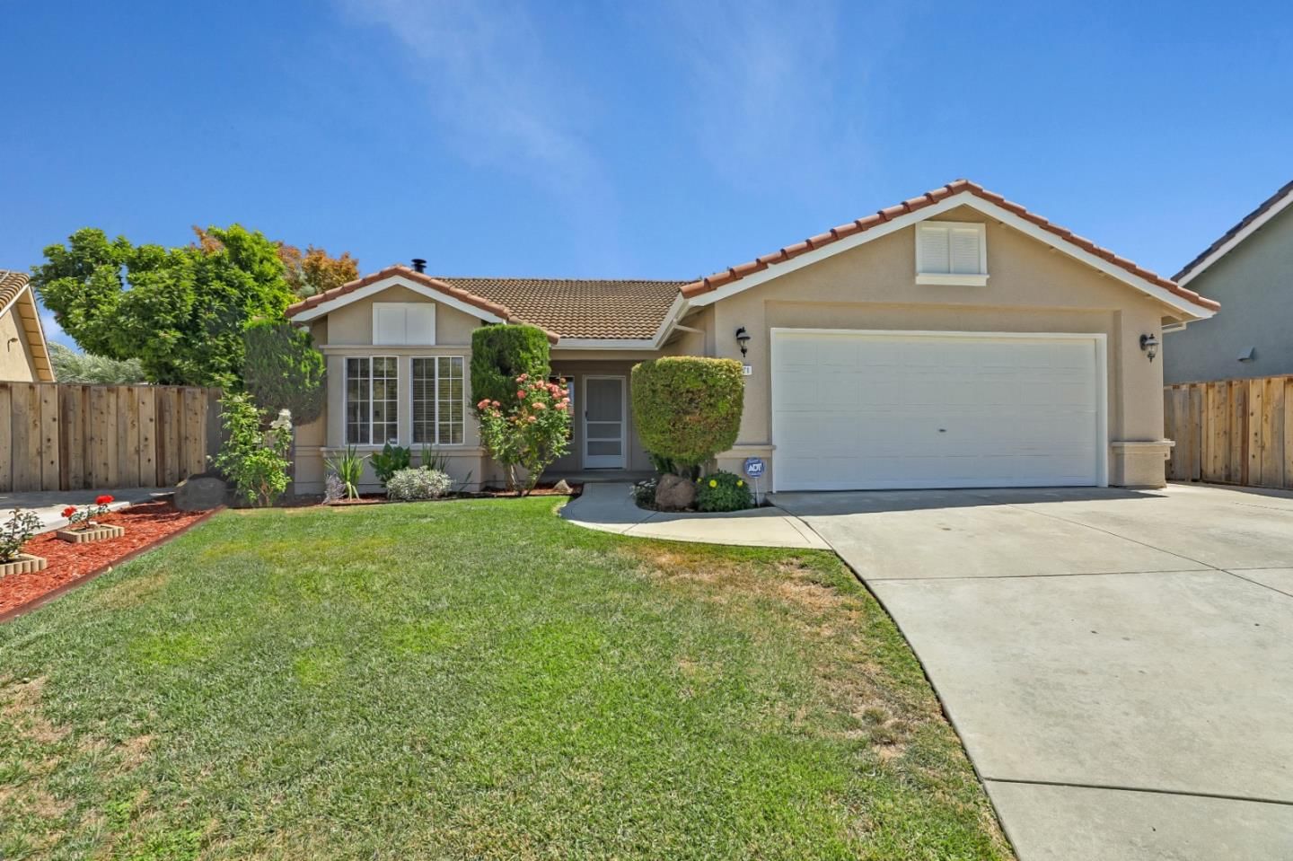 Listing Photo 1