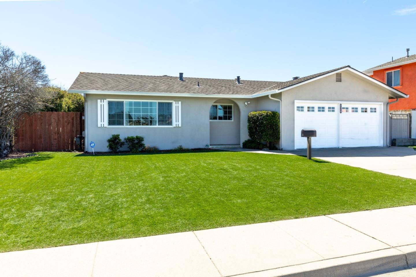 Listing Photo 1