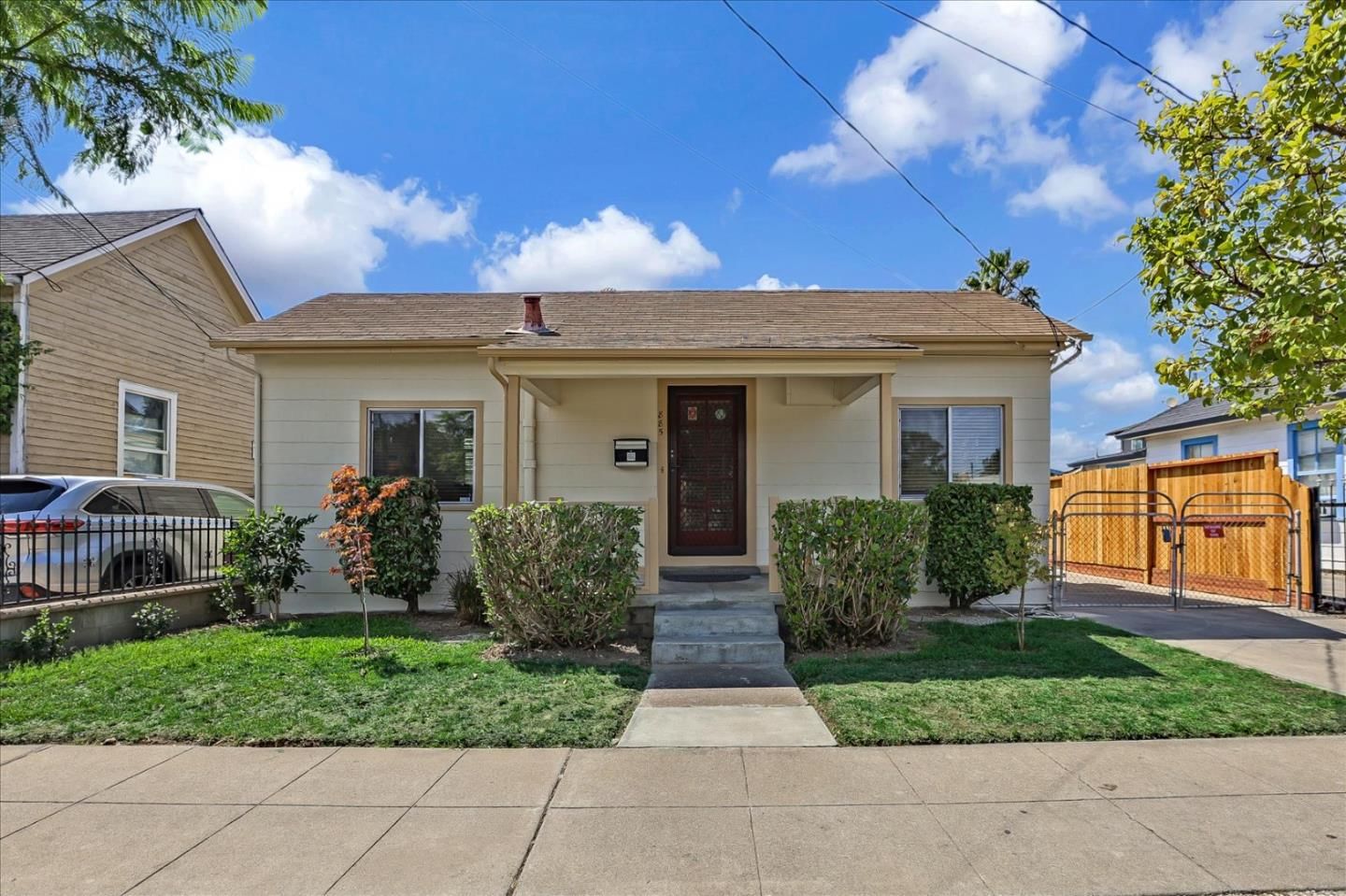 Listing Photo 1