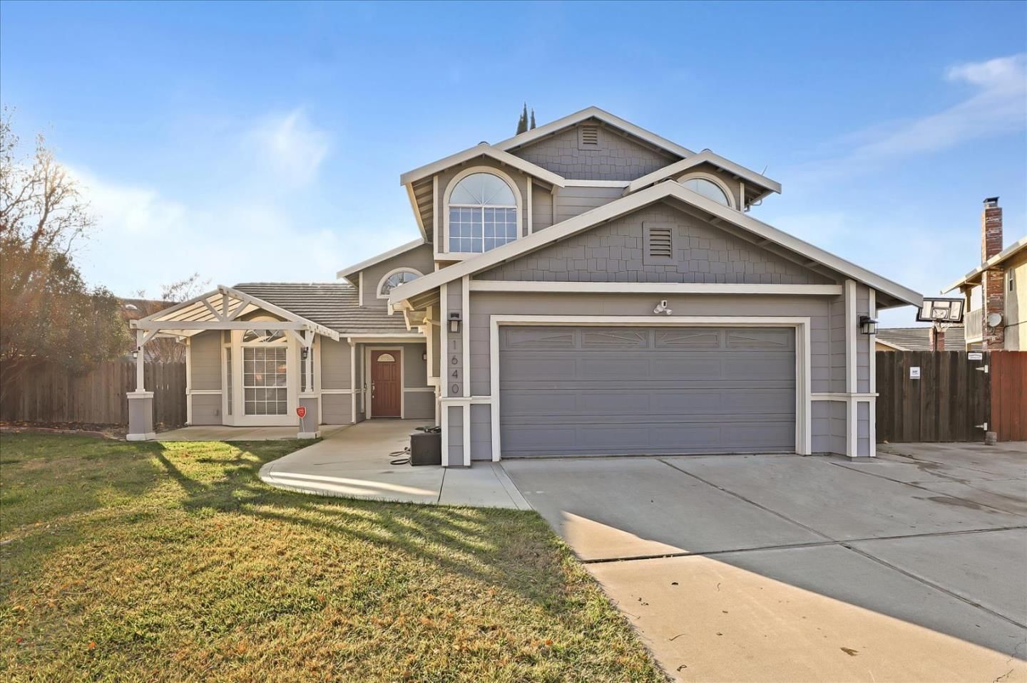 Listing Photo 1