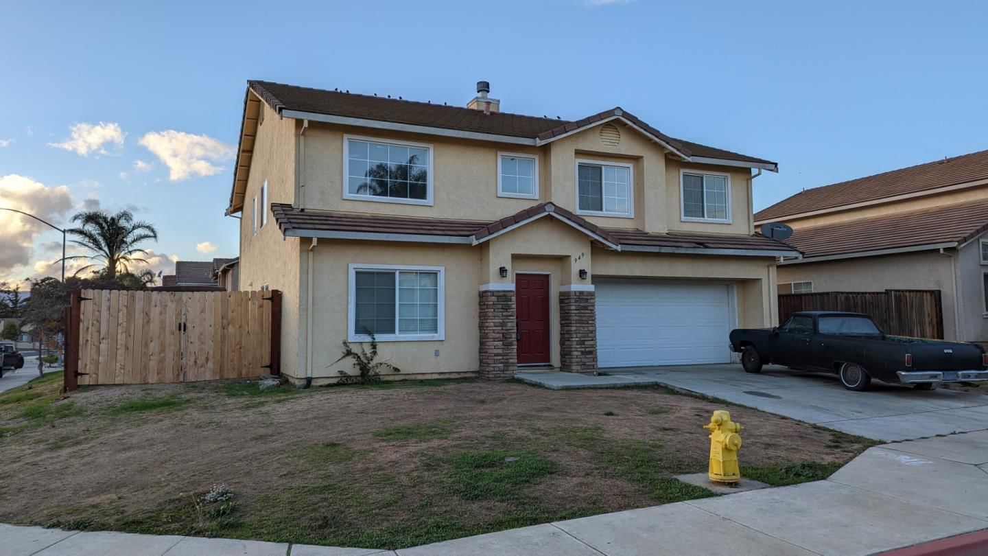 Listing Photo 1