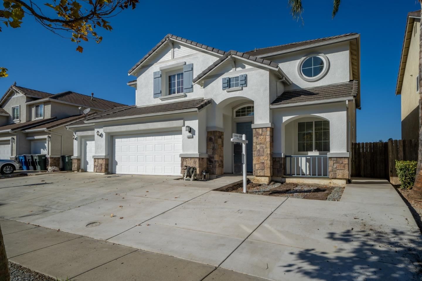 Listing Photo 1