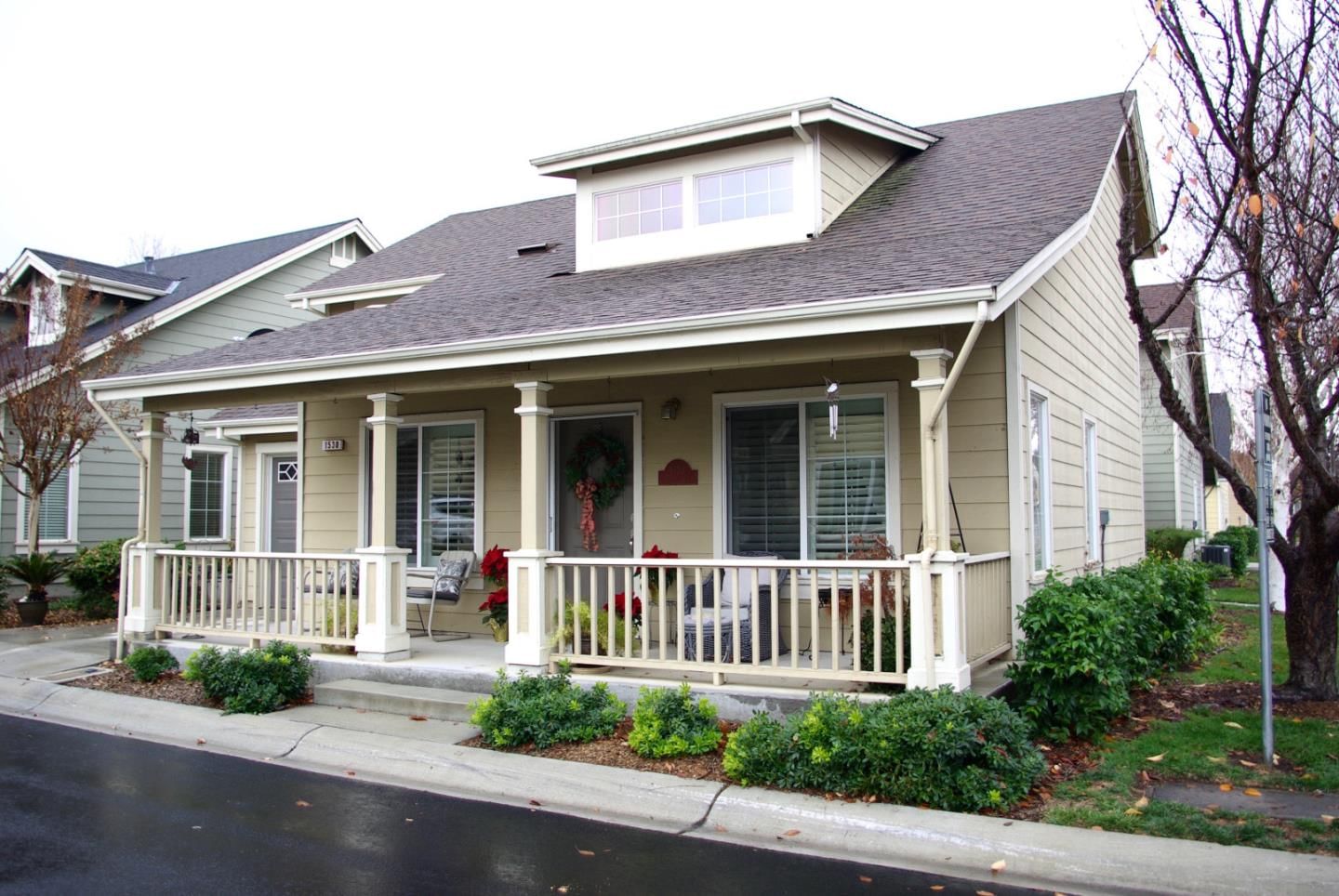 Listing Photo 1