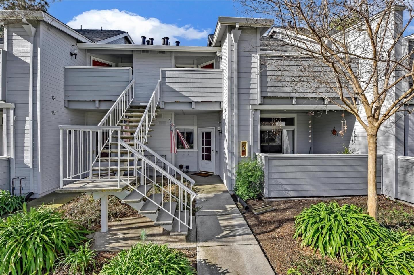 MLS Listing Photo 1
