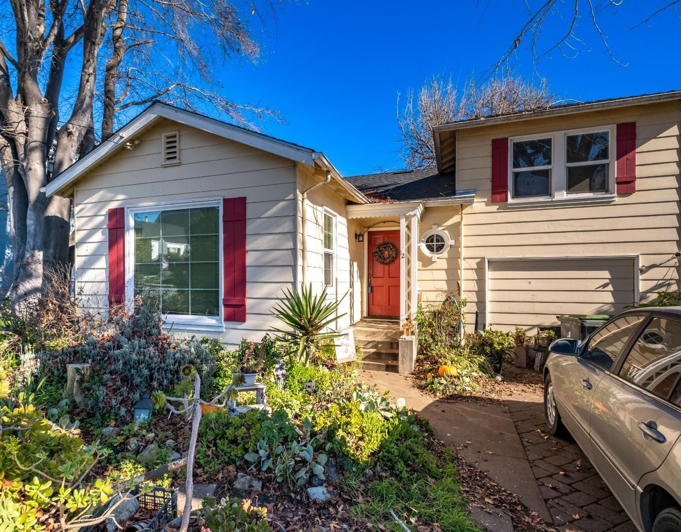 Listing Photo 1