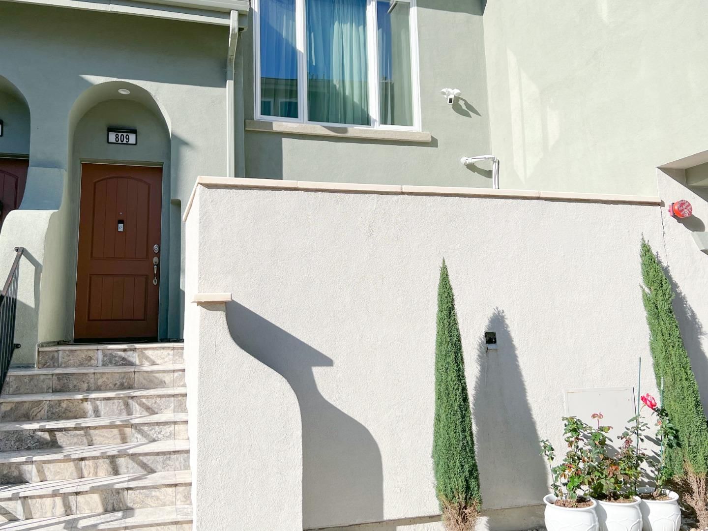 MLS Listing Photo 1