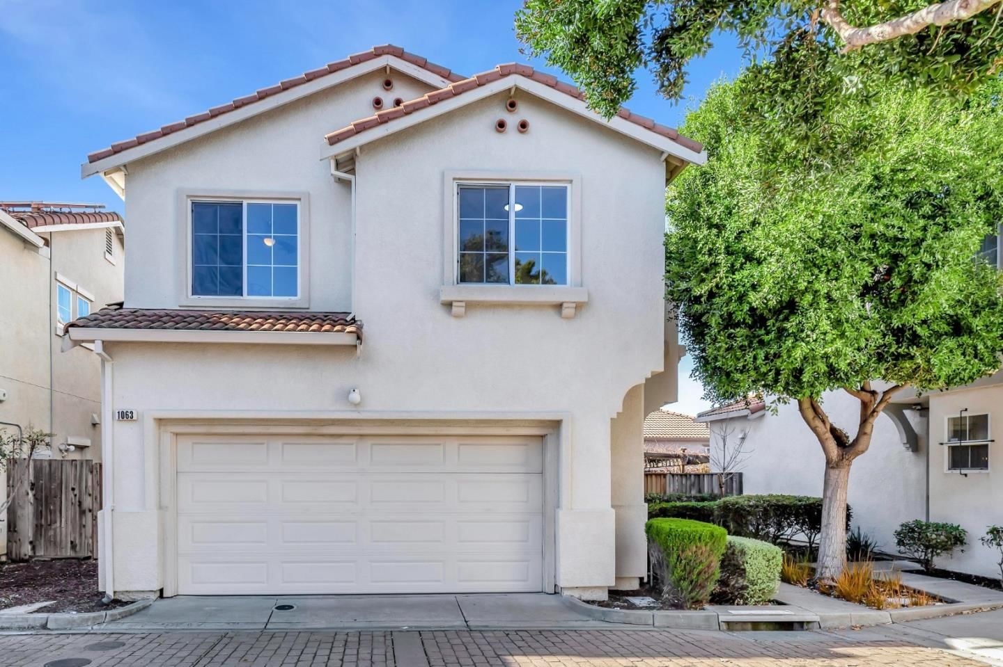 MLS Listing Photo 1