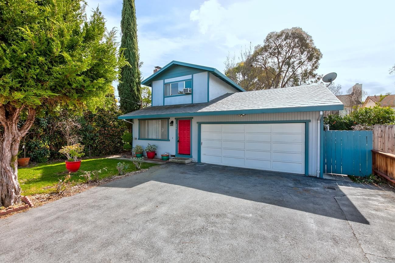 Listing Photo 1