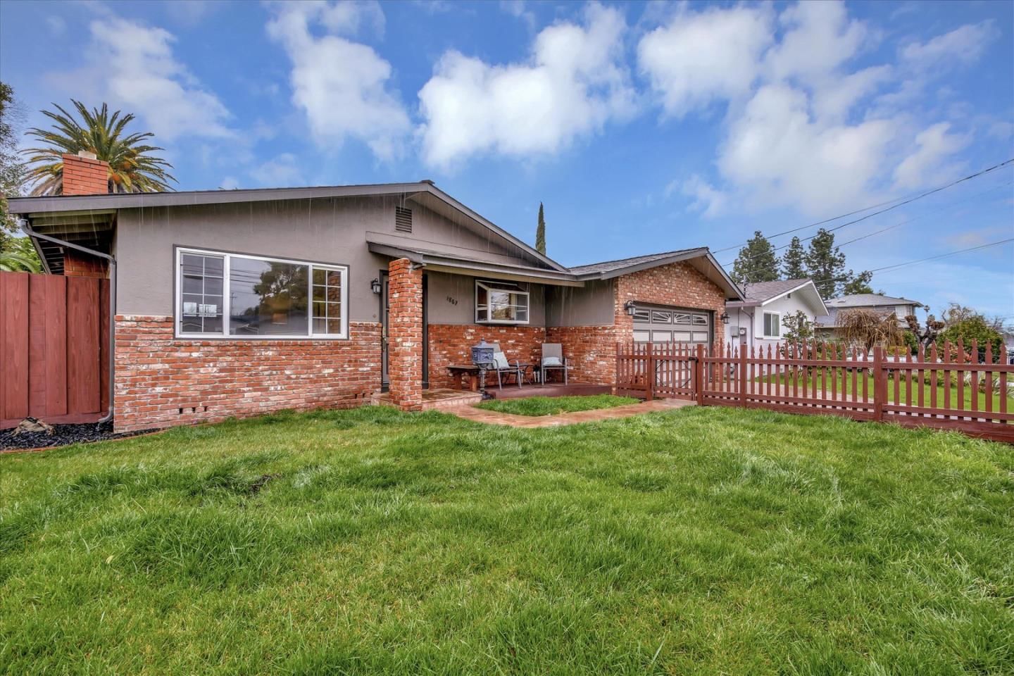 Listing Photo 1