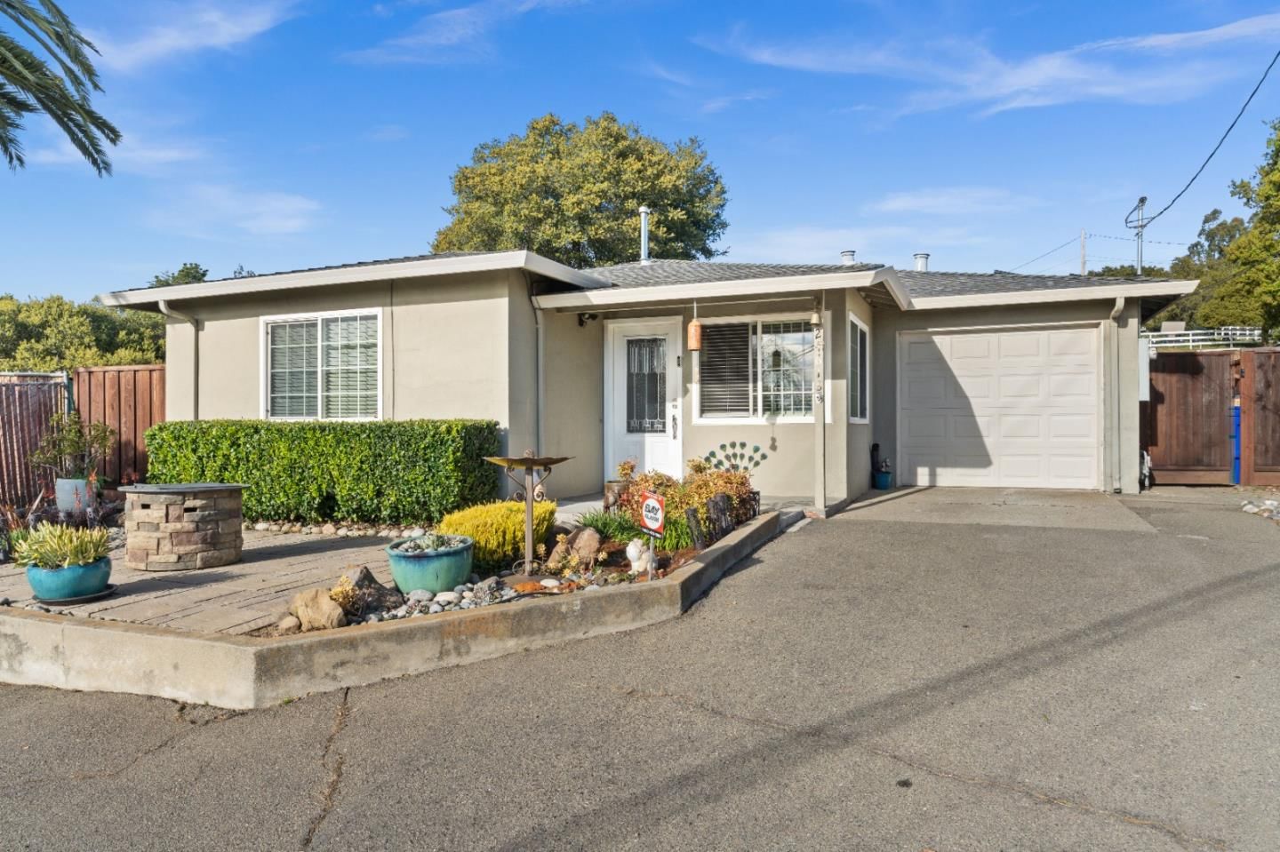MLS Listing Photo 1