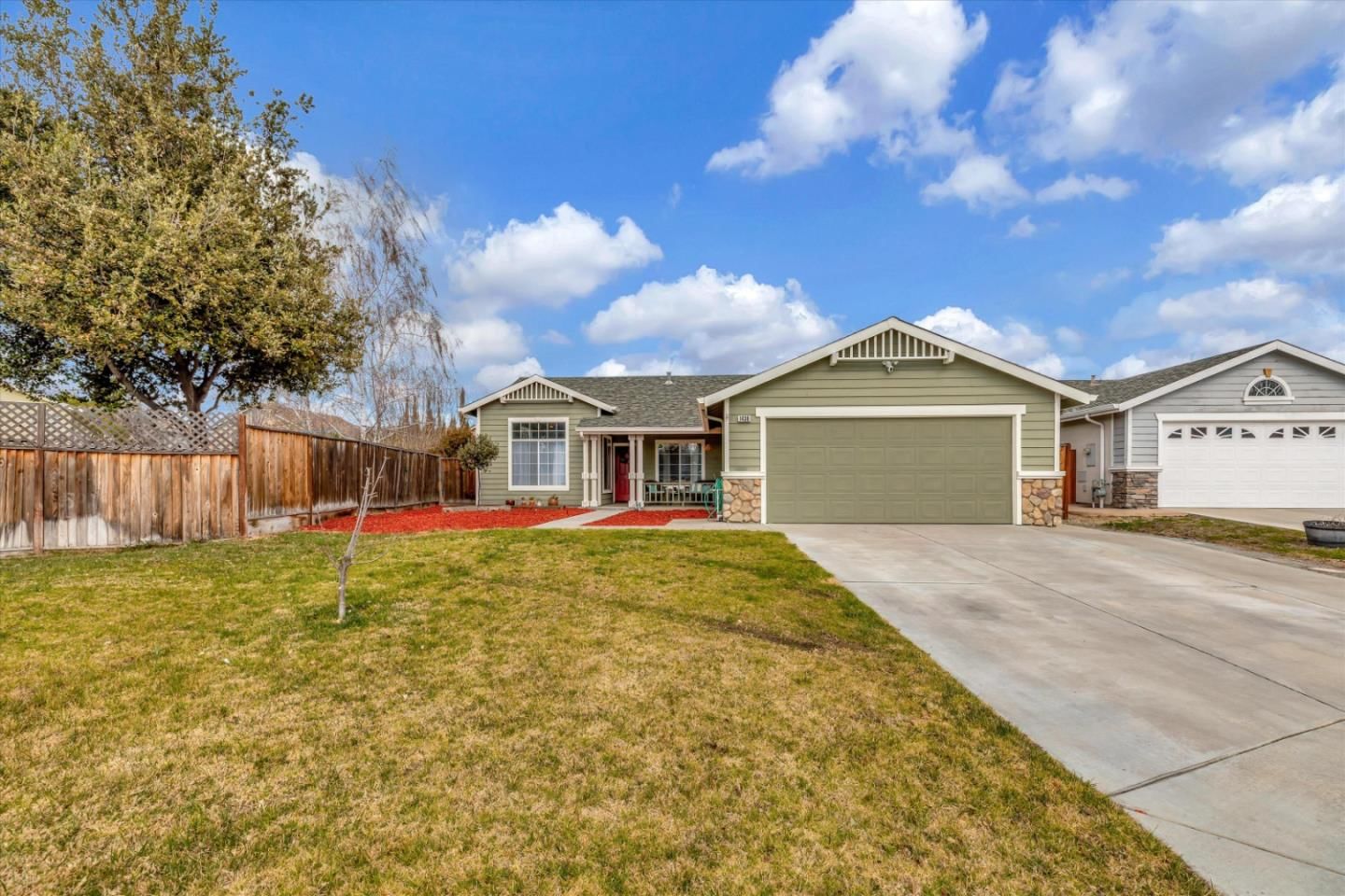 Listing Photo 1