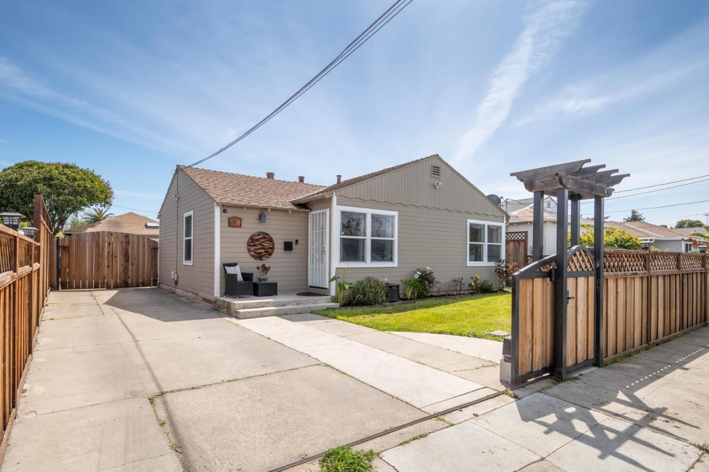 Listing Photo 1