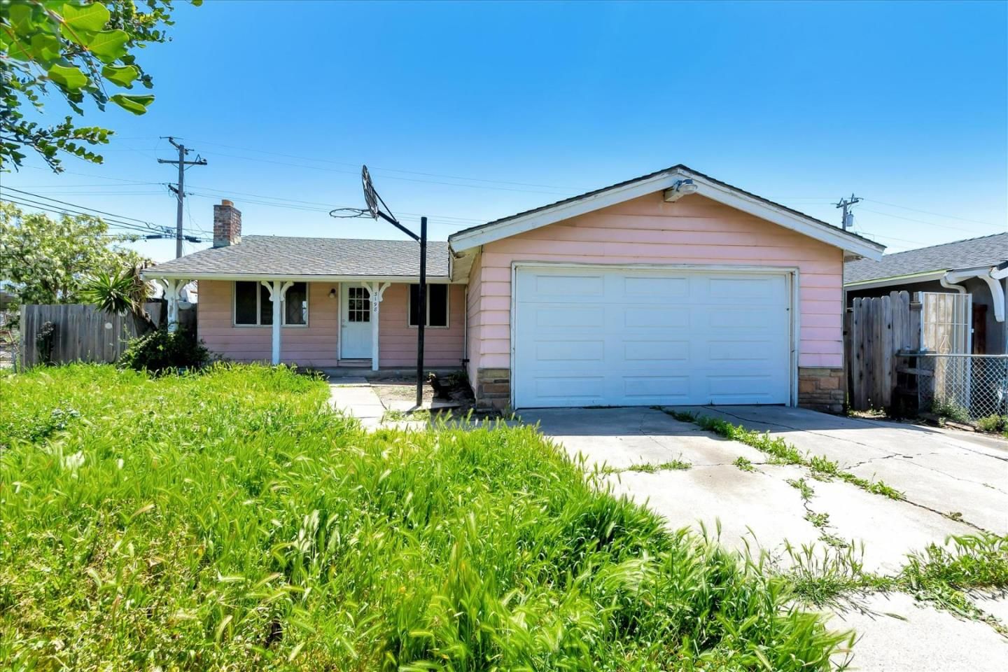 Listing Photo 1