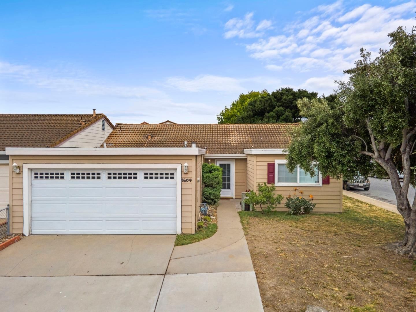 Listing Photo 1