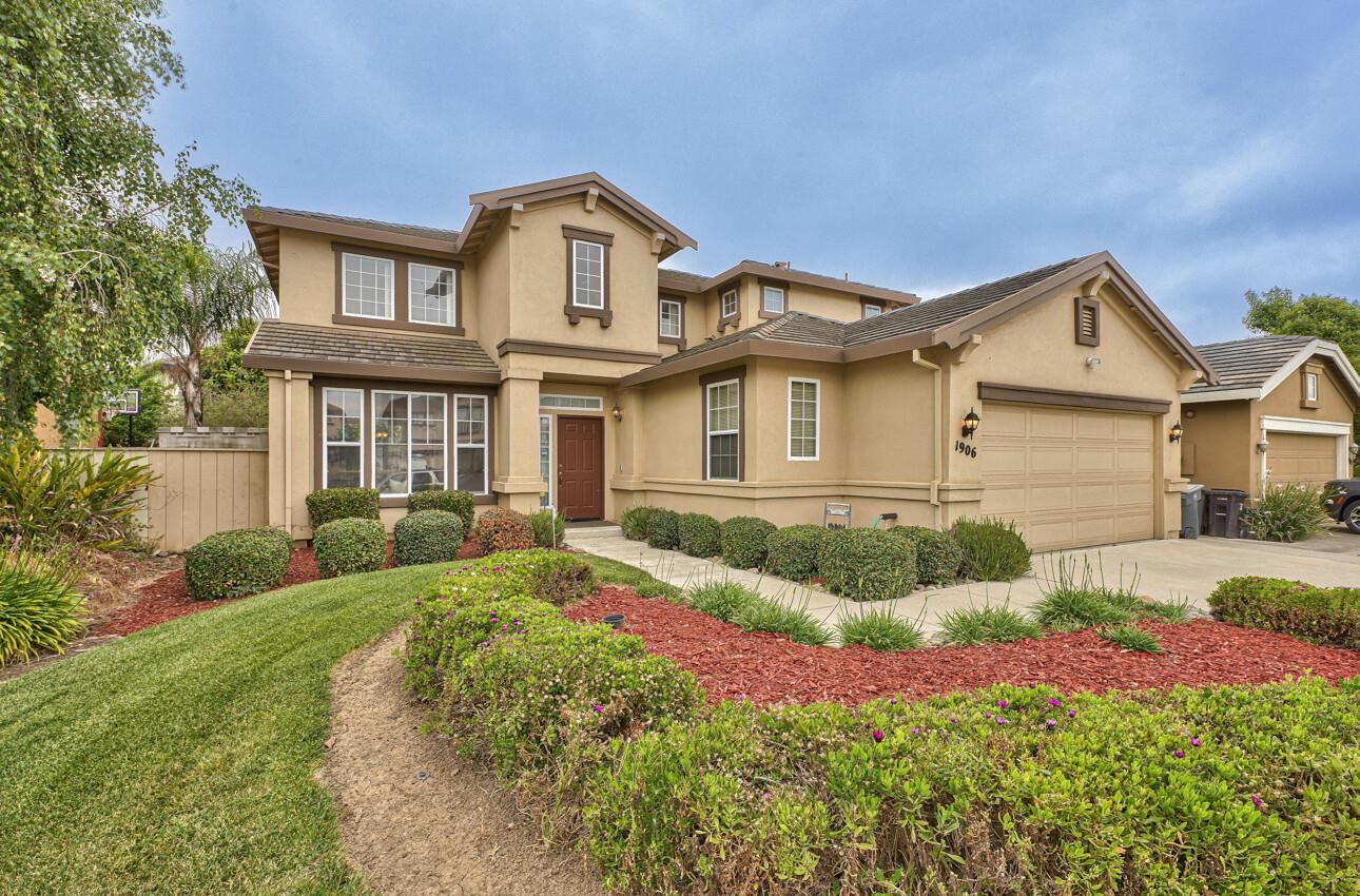 Listing Photo 1