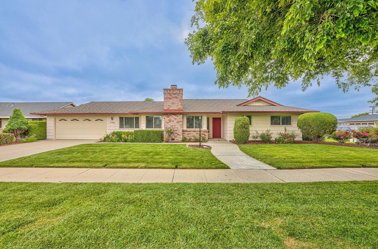 Listing Photo 1