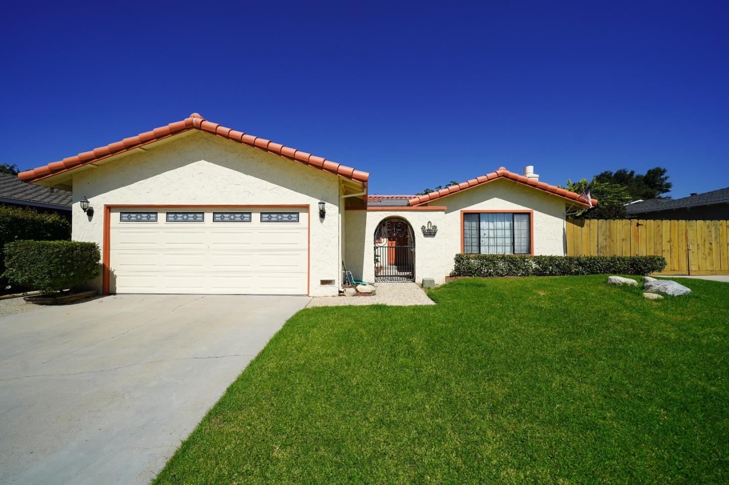 Listing Photo 1