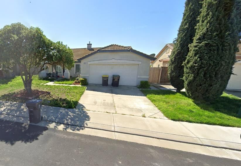 Listing Photo 1