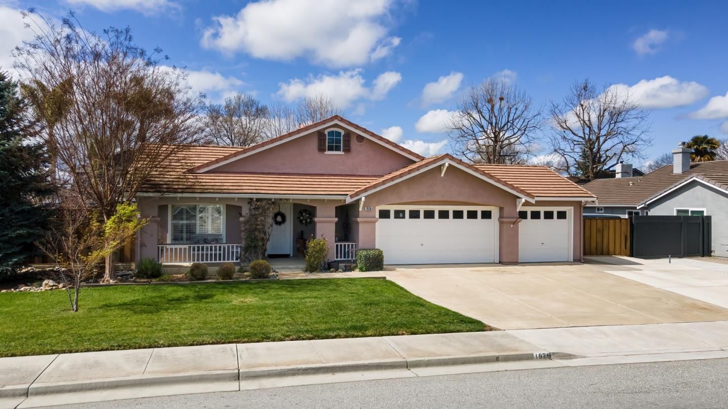 Listing Photo 1