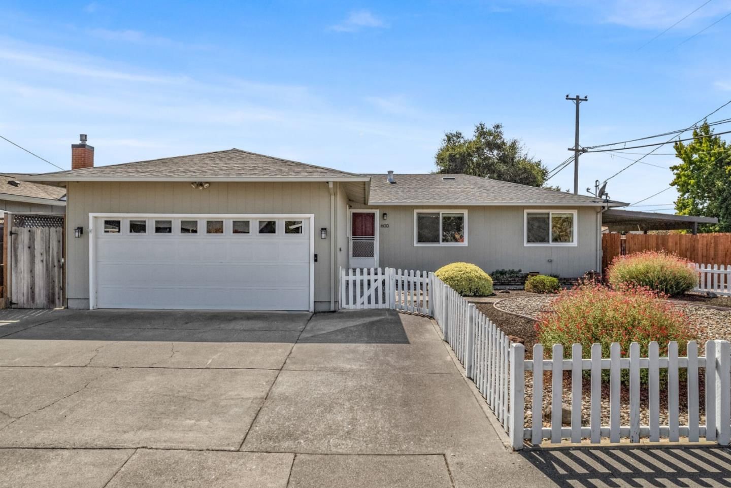 Listing Photo 1
