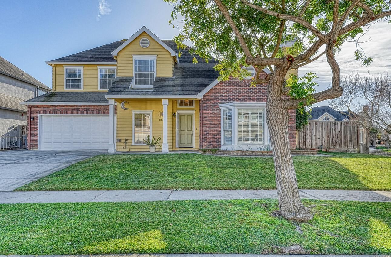 Listing Photo 1