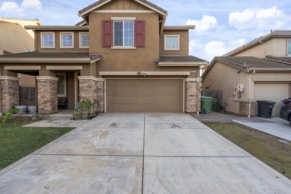 Listing Photo 1