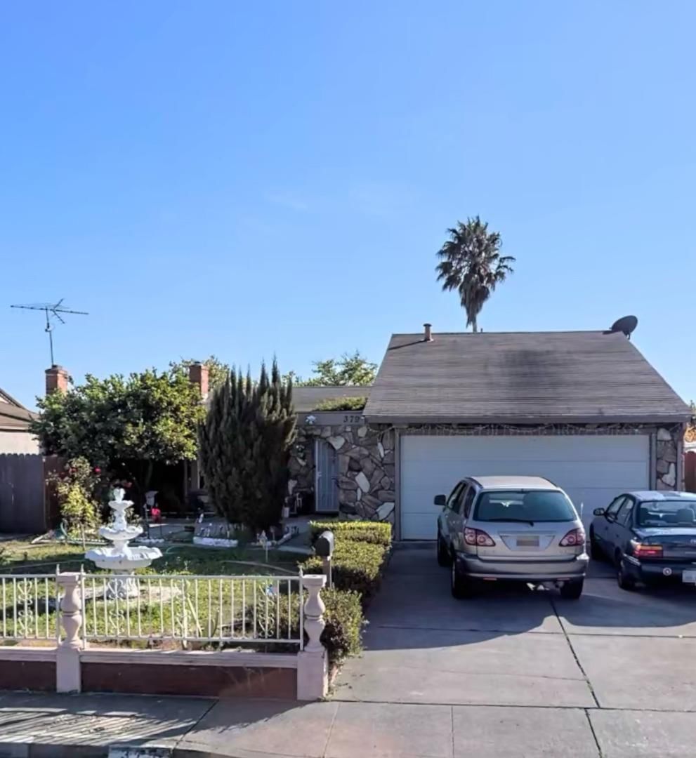 Listing Photo 1