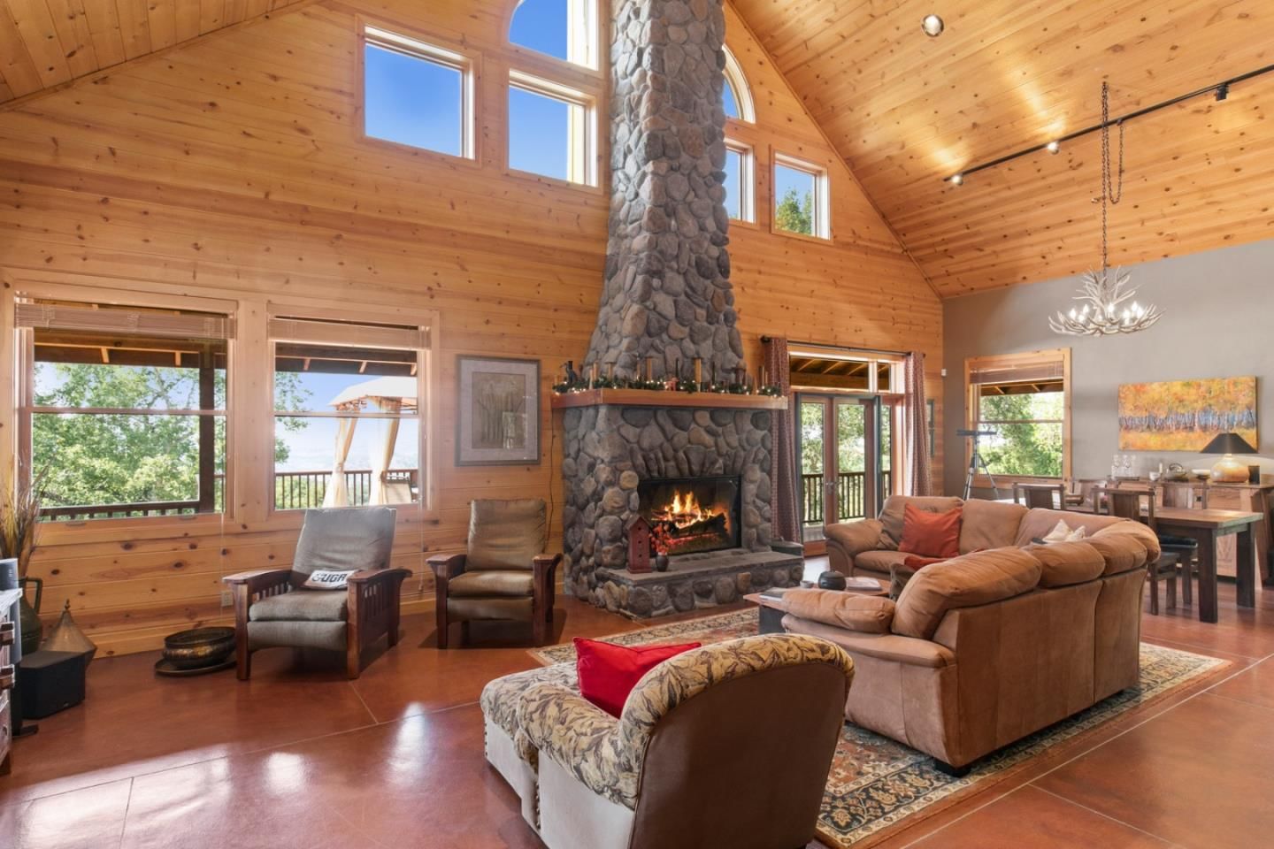 MLS Listing Photo 1