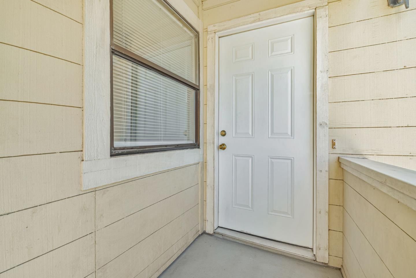MLS Listing Photo 4