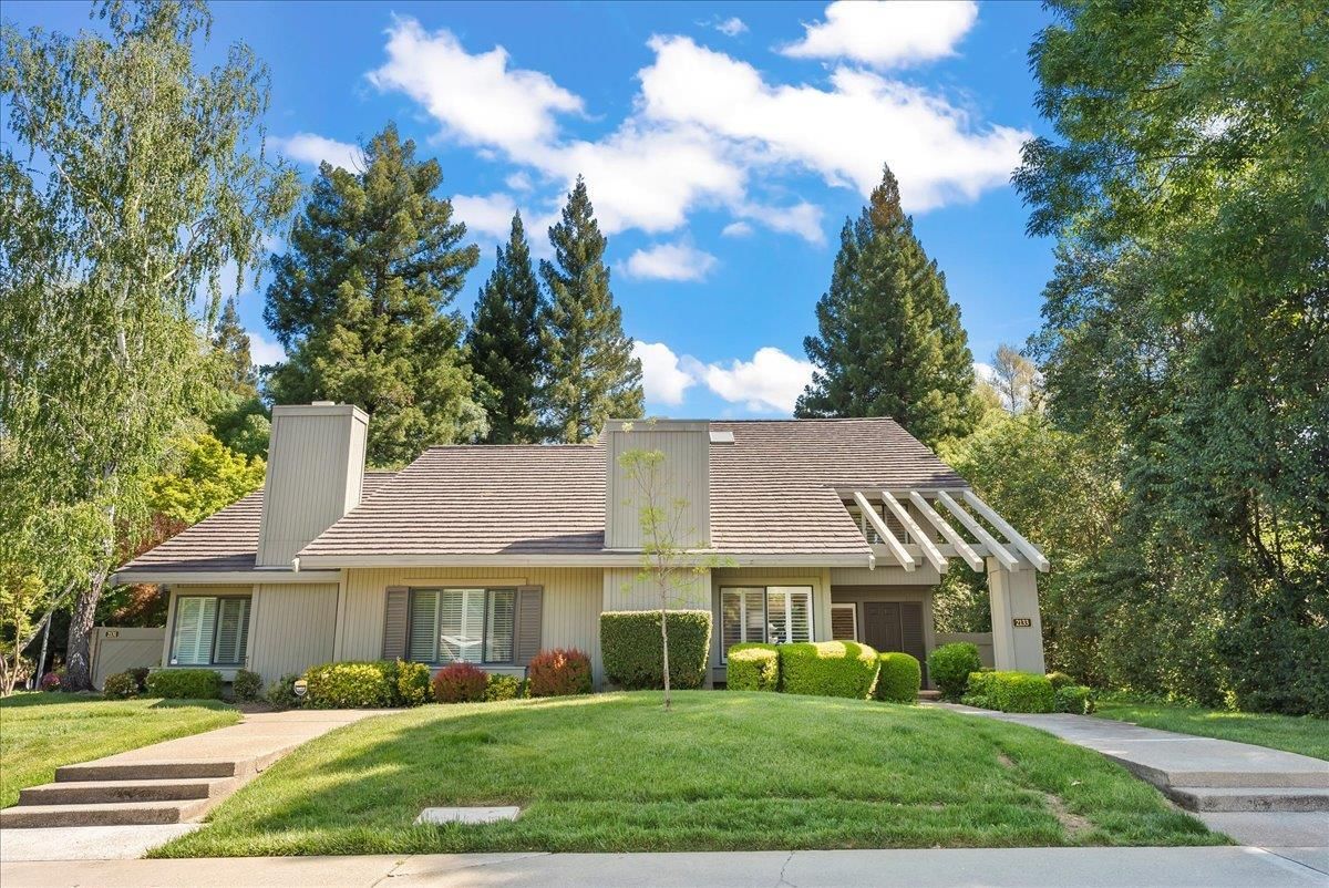 MLS Listing Photo 1