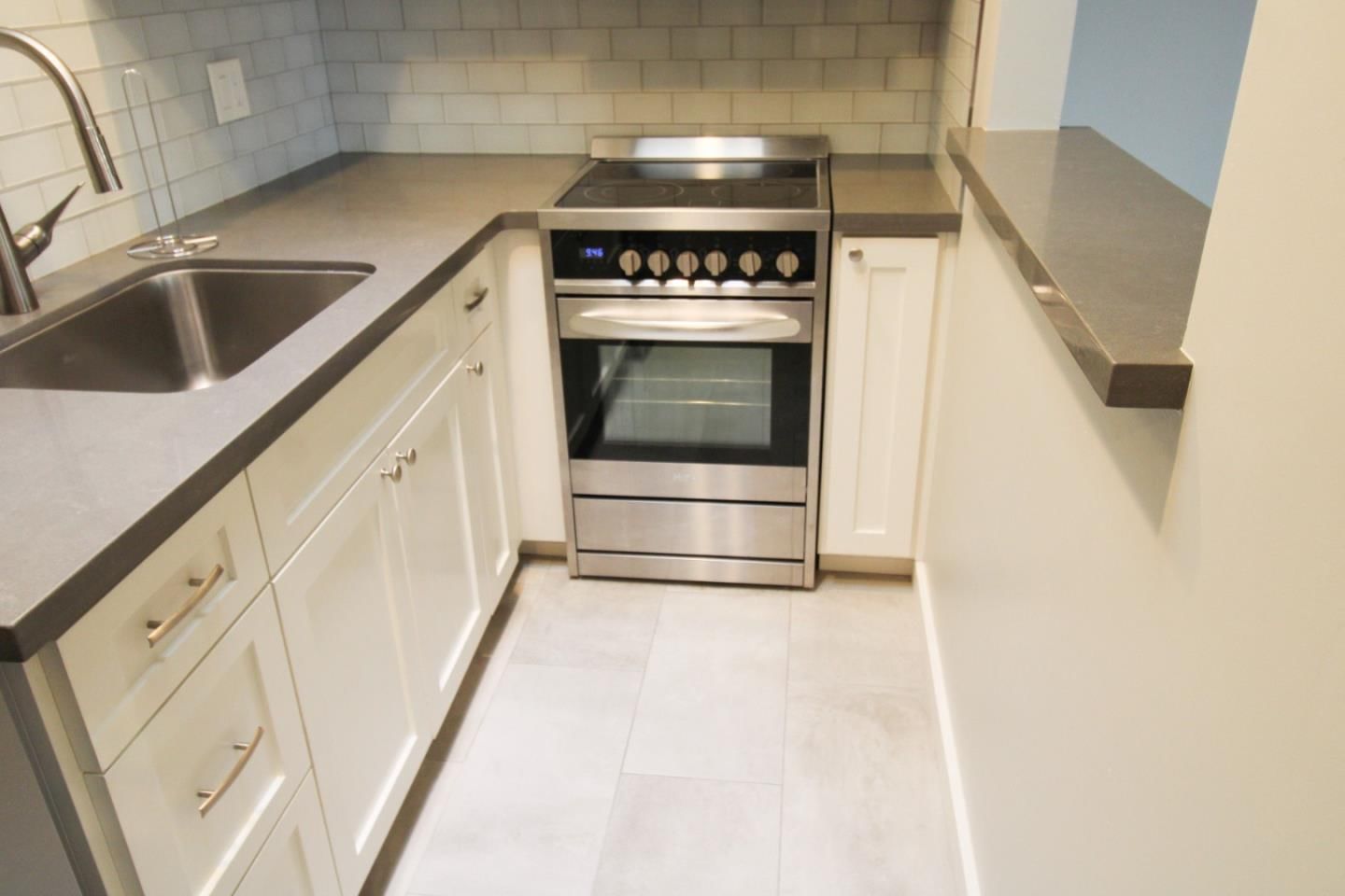 MLS Listing Photo 3