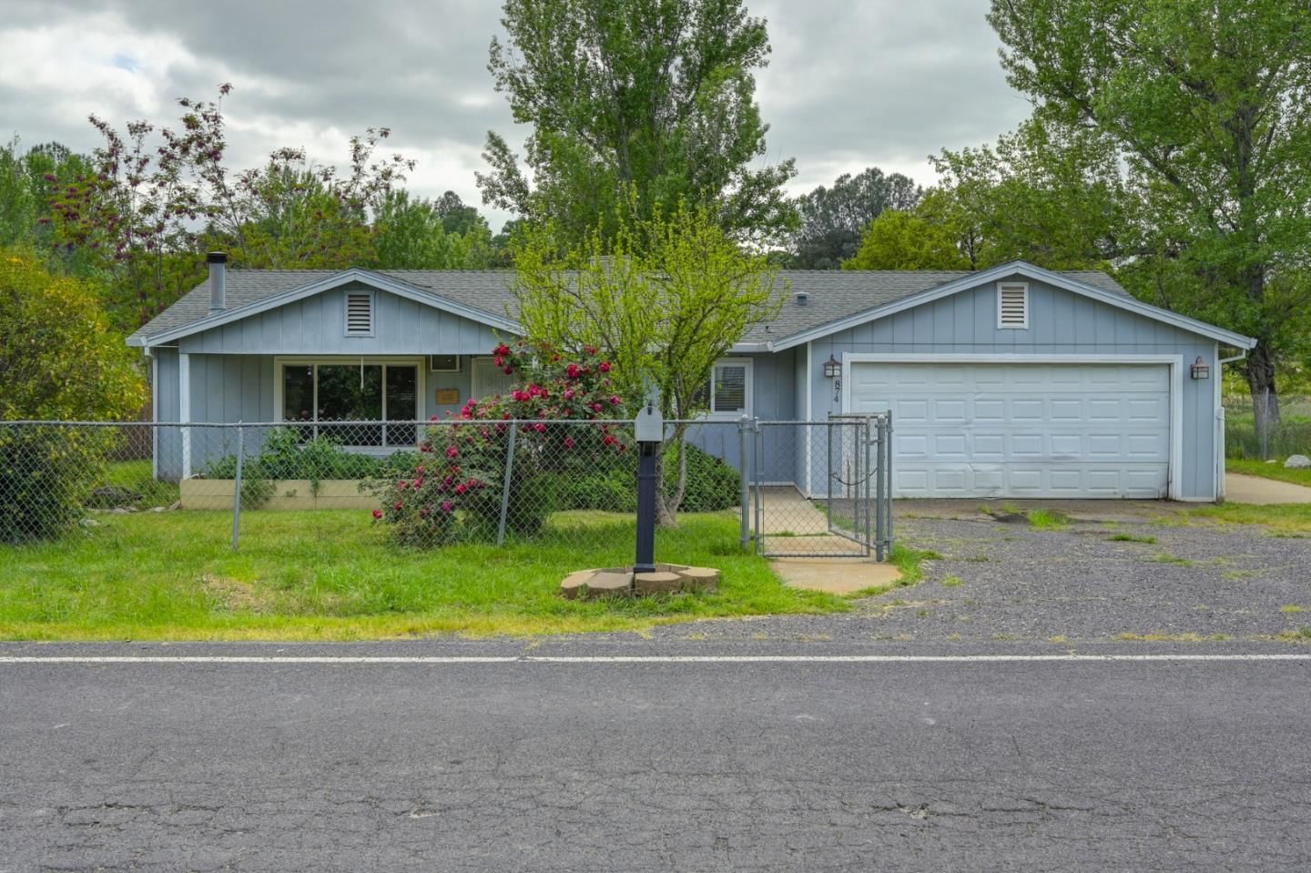 MLS Listing Photo 1