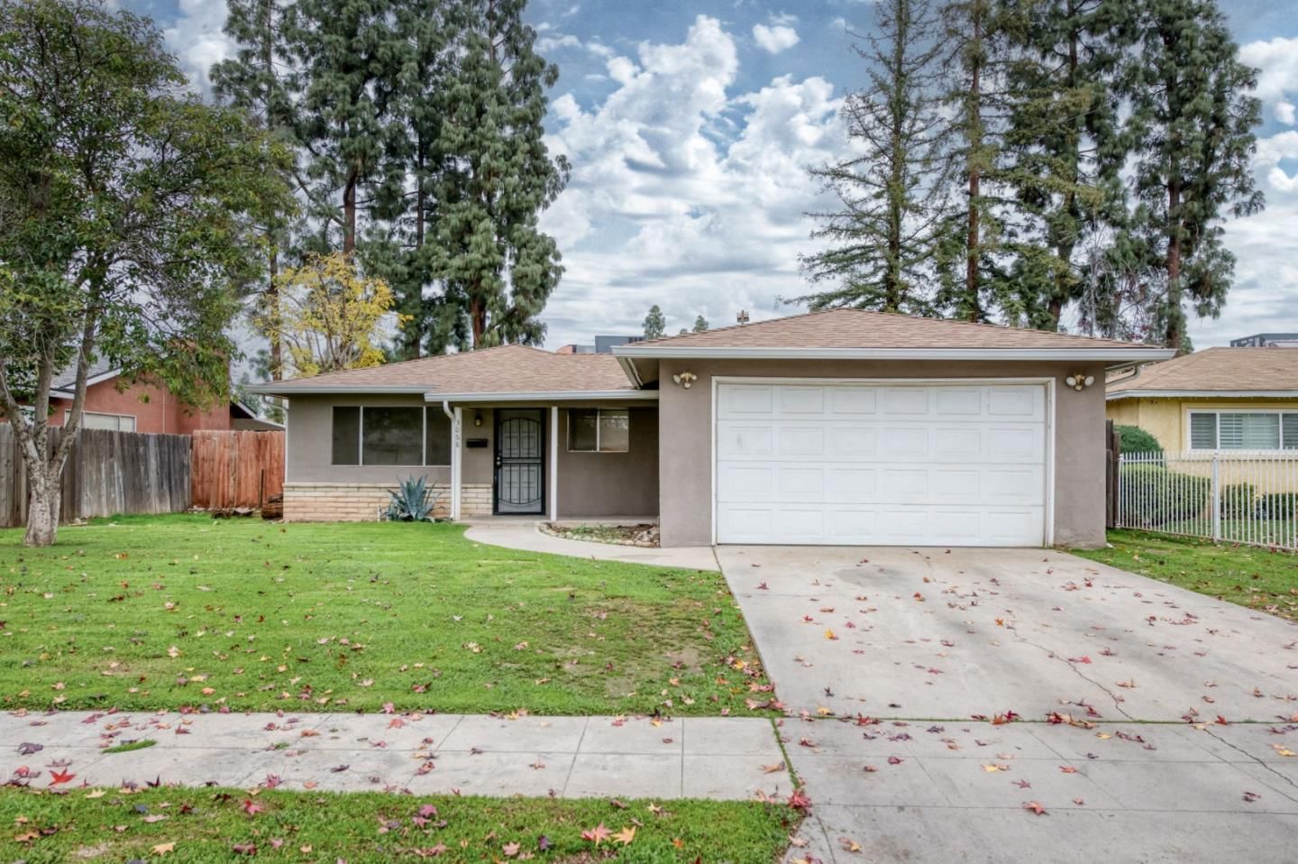 Listing Photo 1
