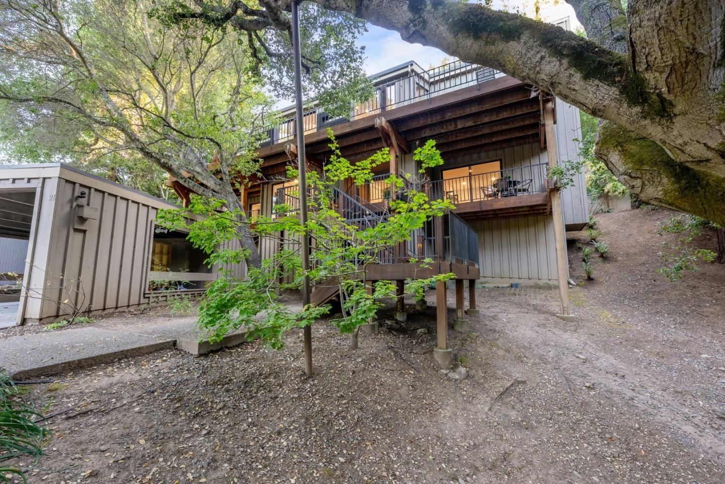 MLS Listing Photo 3