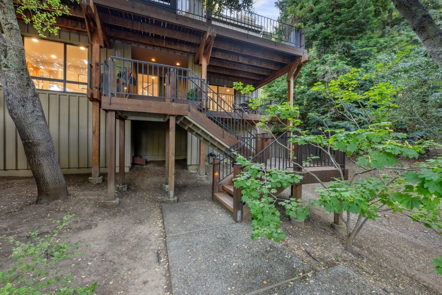 MLS Listing Photo 4